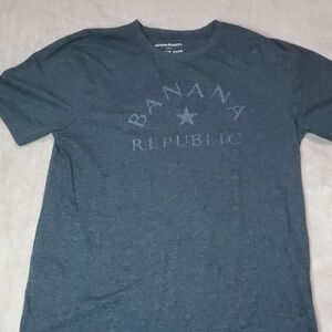 Banana Republic Men's Dark Gray Tee